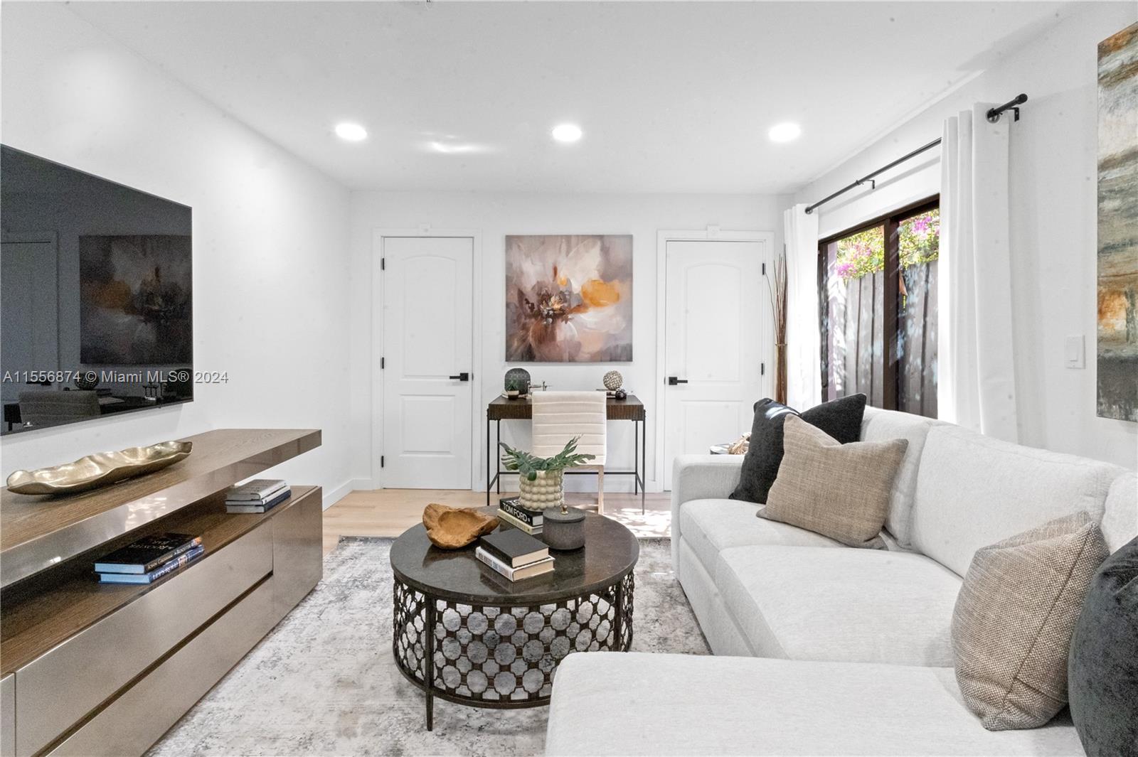 48 SE 7th St, Dania Beach, Florida 33004, 4 Bedrooms Bedrooms, ,3 BathroomsBathrooms,Residential,For Sale,48 SE 7th St,A11556874