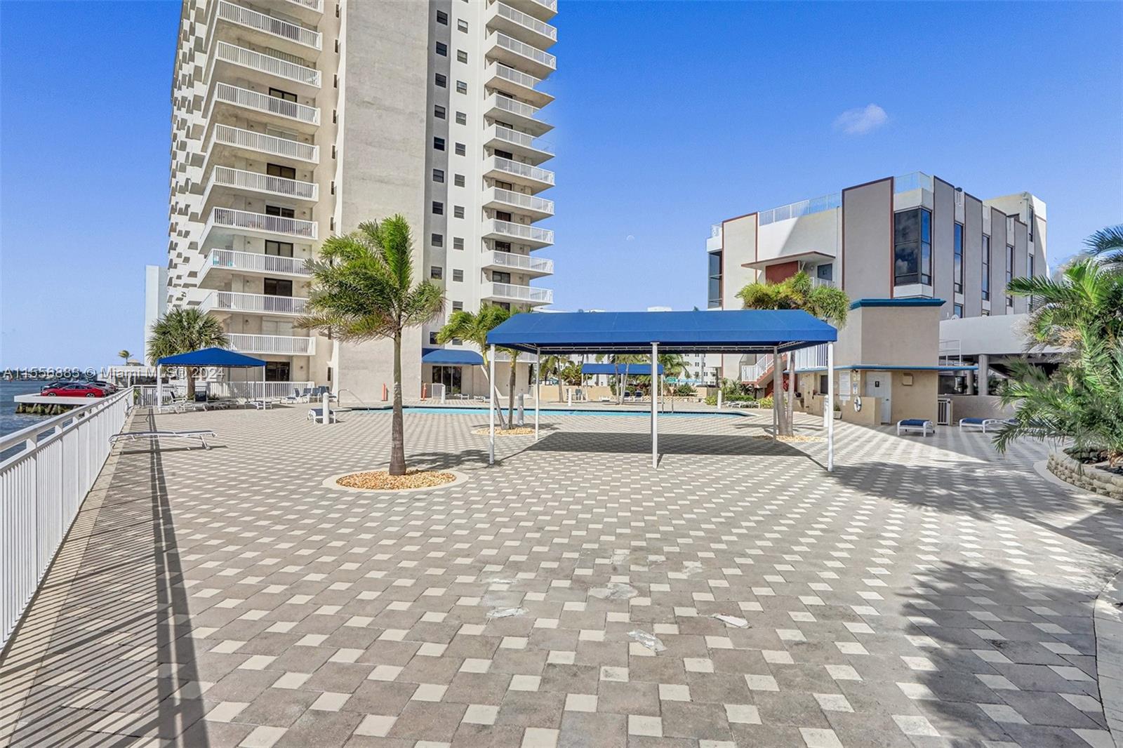 1600 S Ocean Dr 12E, Hollywood, Florida 33019, 2 Bedrooms Bedrooms, ,2 BathroomsBathrooms,Residentiallease,For Rent,1600 S Ocean Dr 12E,A11556883