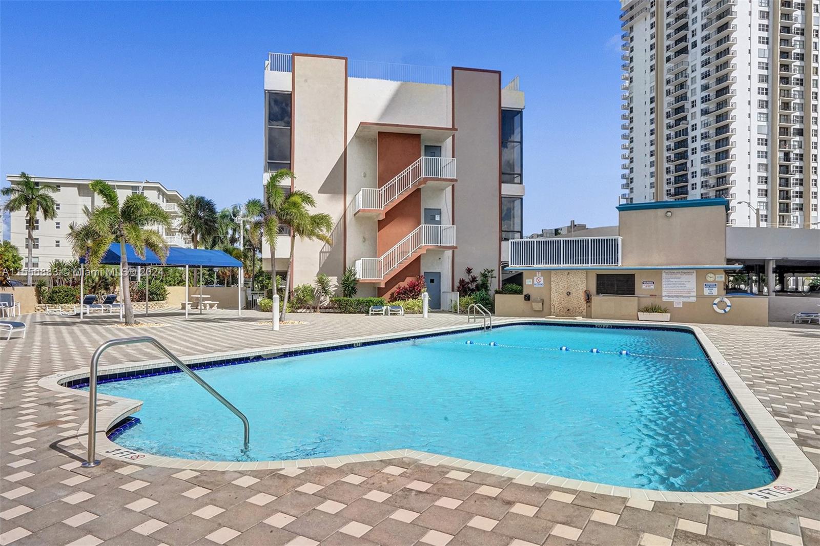 1600 S Ocean Dr 12E, Hollywood, Florida 33019, 2 Bedrooms Bedrooms, ,2 BathroomsBathrooms,Residentiallease,For Rent,1600 S Ocean Dr 12E,A11556883