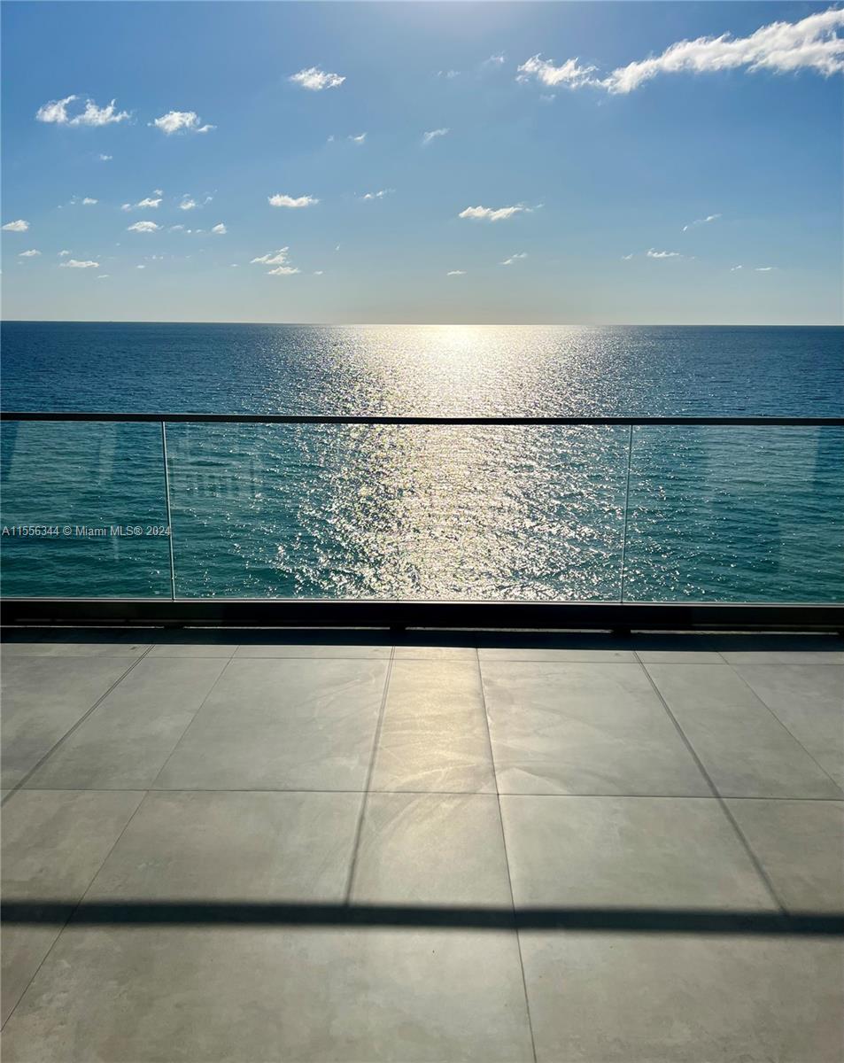 Ocean Balcony