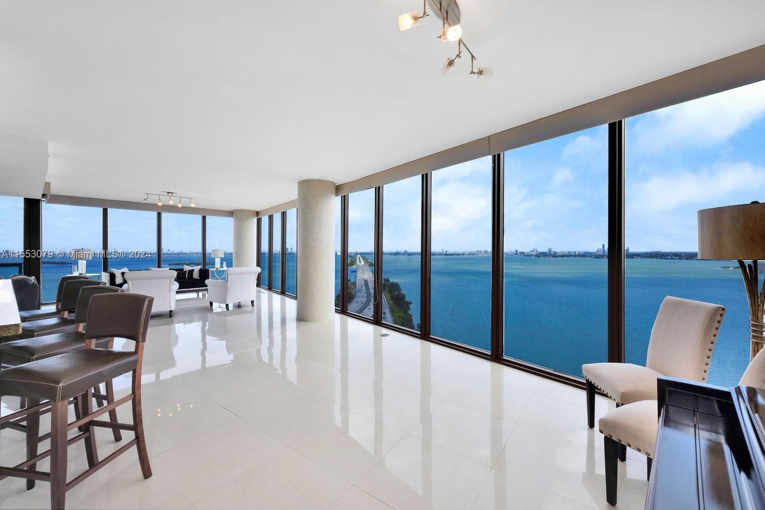 601 NE 36th St 2112, Miami, Florida 33137, 2 Bedrooms Bedrooms, ,3 BathroomsBathrooms,Residentiallease,For Rent,601 NE 36th St 2112,A11553079