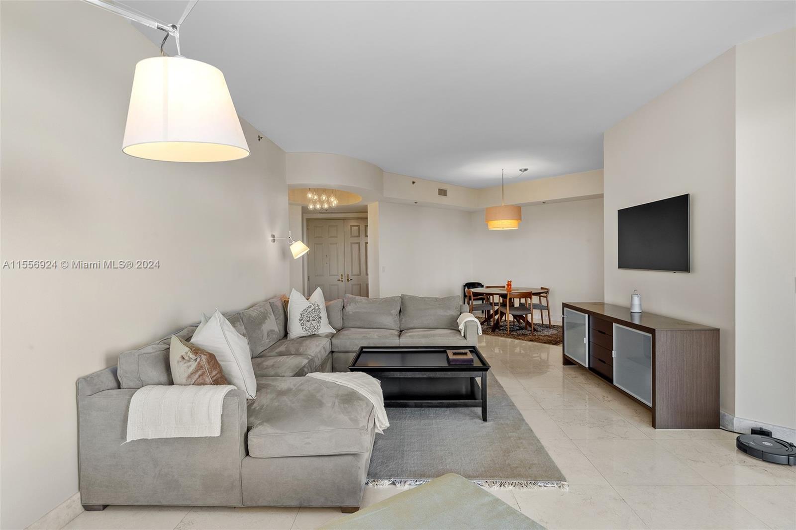 626 Coral Way 1403, Coral Gables, Florida 33134, 3 Bedrooms Bedrooms, ,3 BathroomsBathrooms,Residentiallease,For Rent,626 Coral Way 1403,A11556924