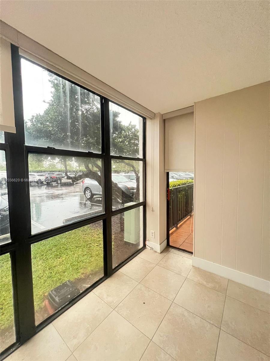800 Parkview Dr 126, Hallandale Beach, Florida 33009, 1 Bedroom Bedrooms, ,1 BathroomBathrooms,Residential,For Sale,800 Parkview Dr 126,A11556620