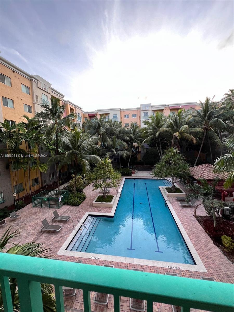 6001 SW 70th St 325, South Miami, Florida 33143, 1 Bedroom Bedrooms, ,1 BathroomBathrooms,Residentiallease,For Rent,6001 SW 70th St 325,A11556934