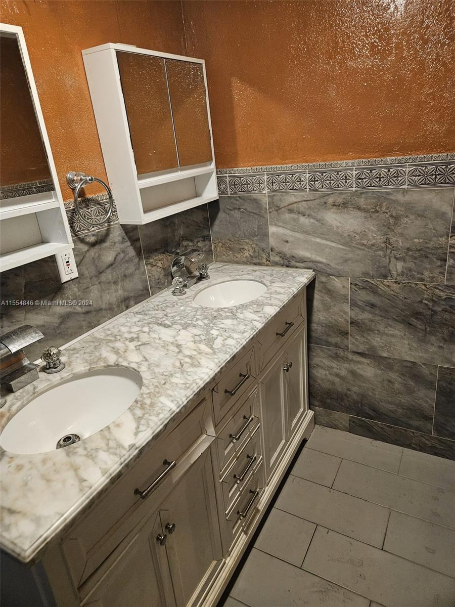 1131 NW 140th Ter, Miami, Florida 33168, 3 Bedrooms Bedrooms, ,1 BathroomBathrooms,Residential,For Sale,1131 NW 140th Ter,A11554846