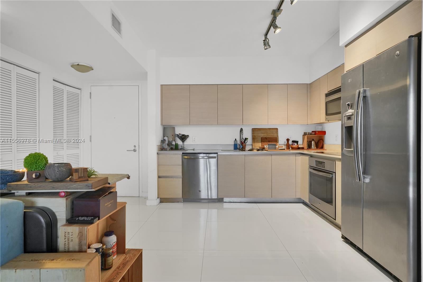 4250 Biscayne Blvd 511, Miami, Florida 33137, 1 Bedroom Bedrooms, ,1 BathroomBathrooms,Residential,For Sale,4250 Biscayne Blvd 511,A11556978