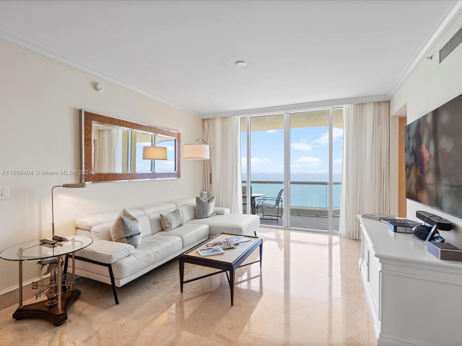 Apartamento para Alugar em Sunny Isles Beach, FL