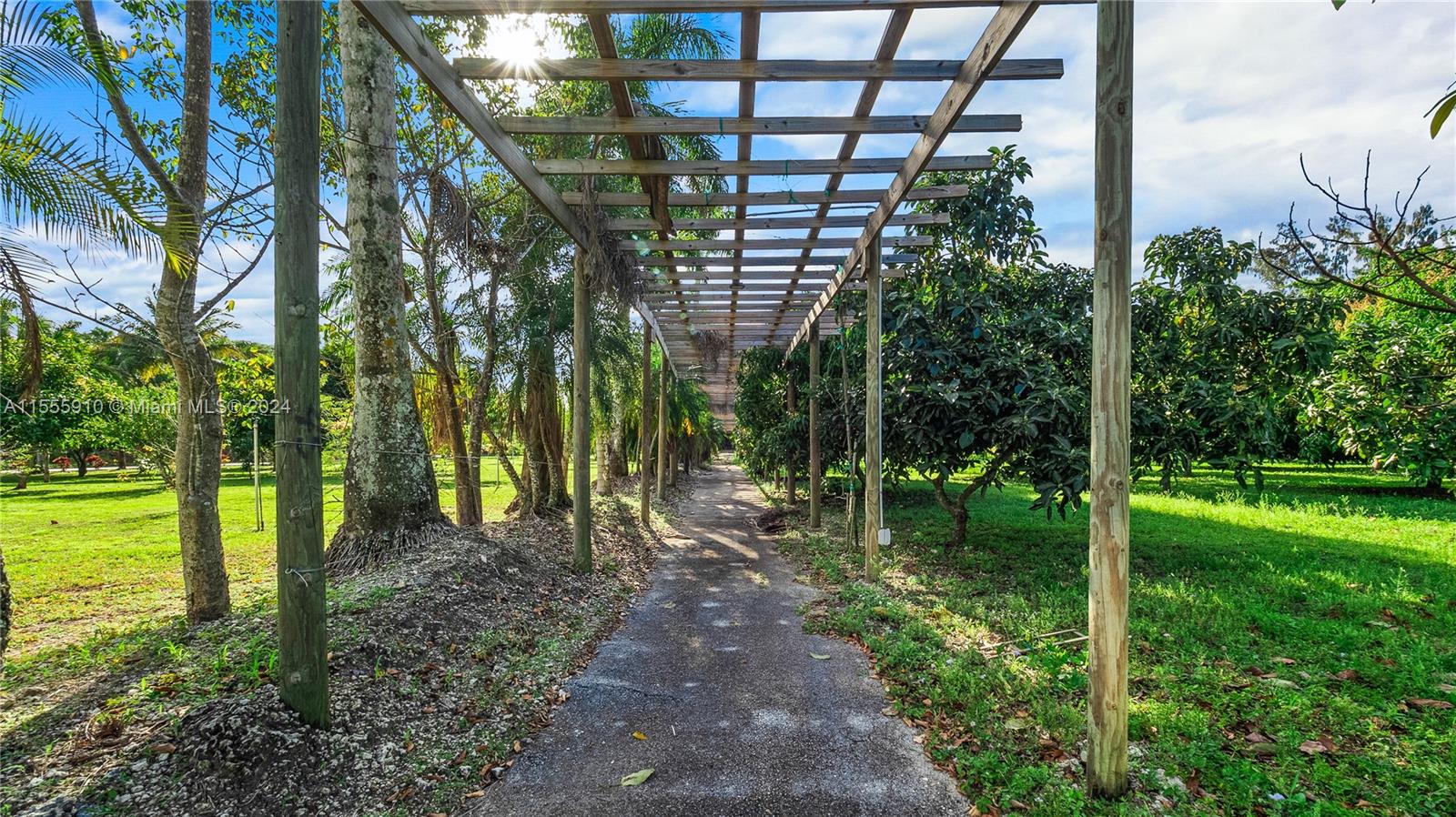 20551 SW 162nd Ave, Miami, Florida 33187, 10 Bedrooms Bedrooms, ,10 BathroomsBathrooms,Residential,For Sale,20551 SW 162nd Ave,A11555910