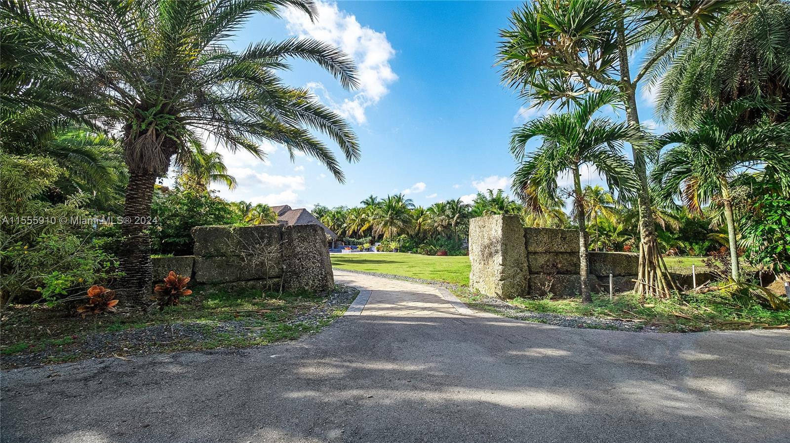 20551 SW 162nd Ave, Miami, Florida 33187, 10 Bedrooms Bedrooms, ,10 BathroomsBathrooms,Residential,For Sale,20551 SW 162nd Ave,A11555910