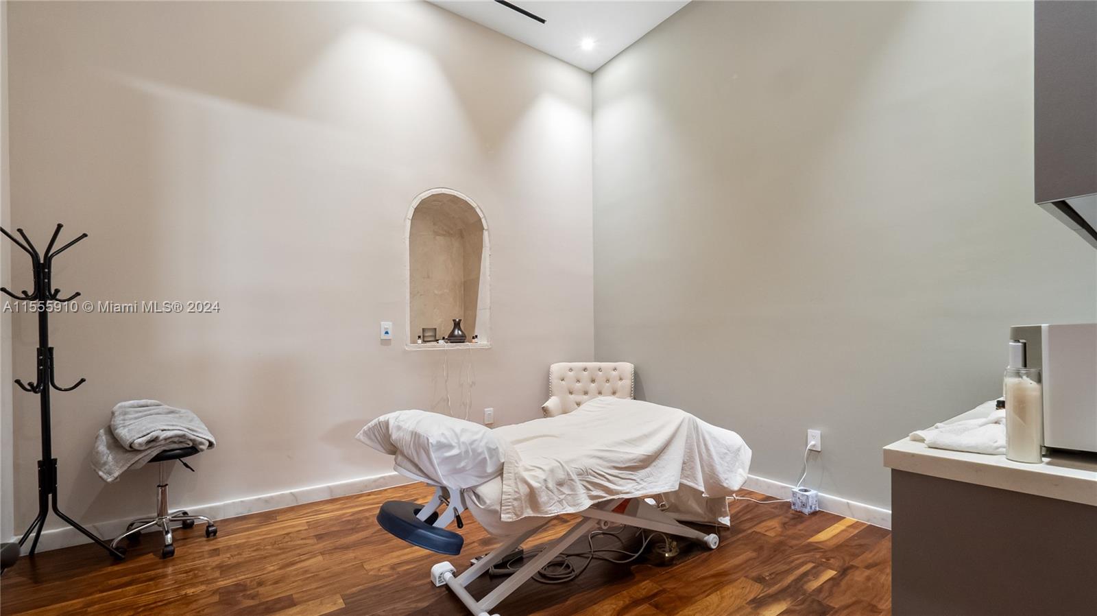 20551 SW 162nd Ave, Miami, Florida 33187, 10 Bedrooms Bedrooms, ,10 BathroomsBathrooms,Residential,For Sale,20551 SW 162nd Ave,A11555910