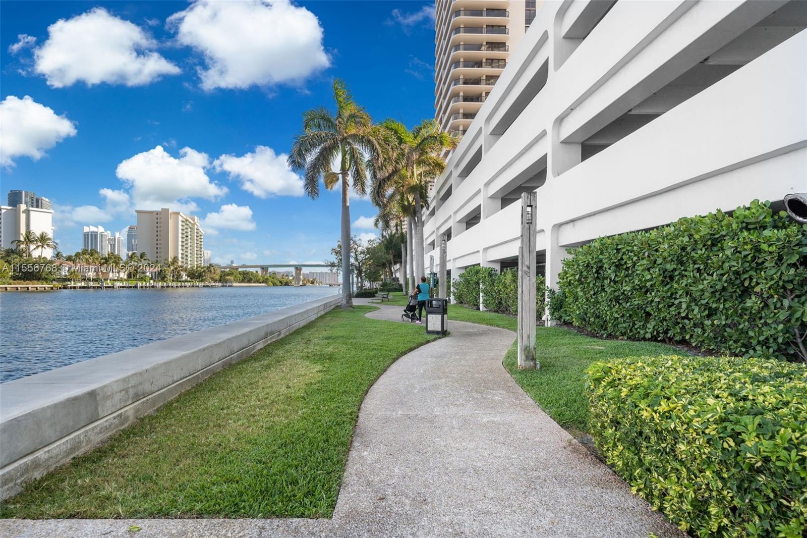 19707 Turnberry Way 18L, Aventura, Florida 33180, 2 Bedrooms Bedrooms, ,2 BathroomsBathrooms,Residentiallease,For Rent,19707 Turnberry Way 18L,A11556768