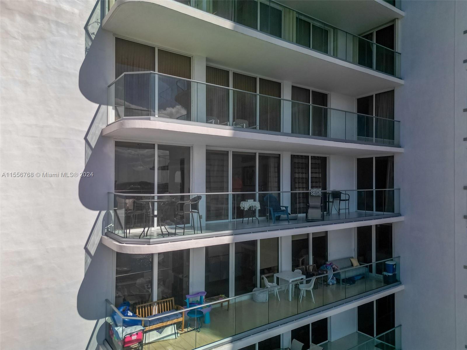 19707 Turnberry Way 18L, Aventura, Florida 33180, 2 Bedrooms Bedrooms, ,2 BathroomsBathrooms,Residentiallease,For Rent,19707 Turnberry Way 18L,A11556768