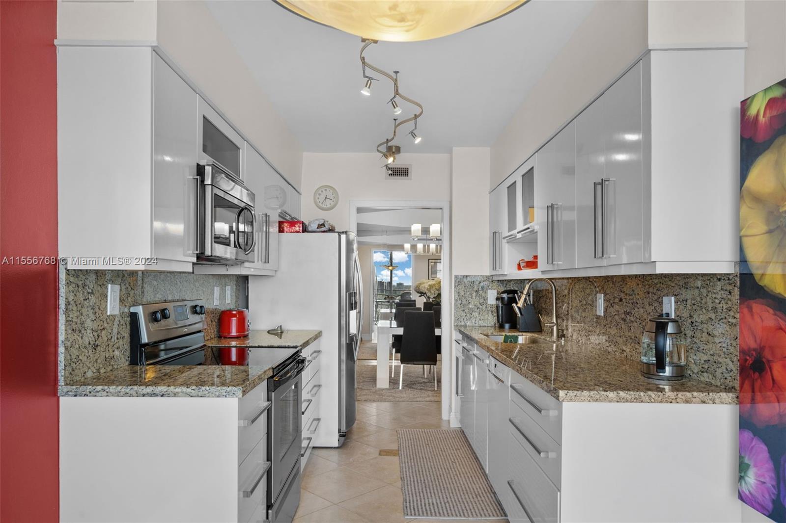 19707 Turnberry Way 18L, Aventura, Florida 33180, 2 Bedrooms Bedrooms, ,2 BathroomsBathrooms,Residentiallease,For Rent,19707 Turnberry Way 18L,A11556768