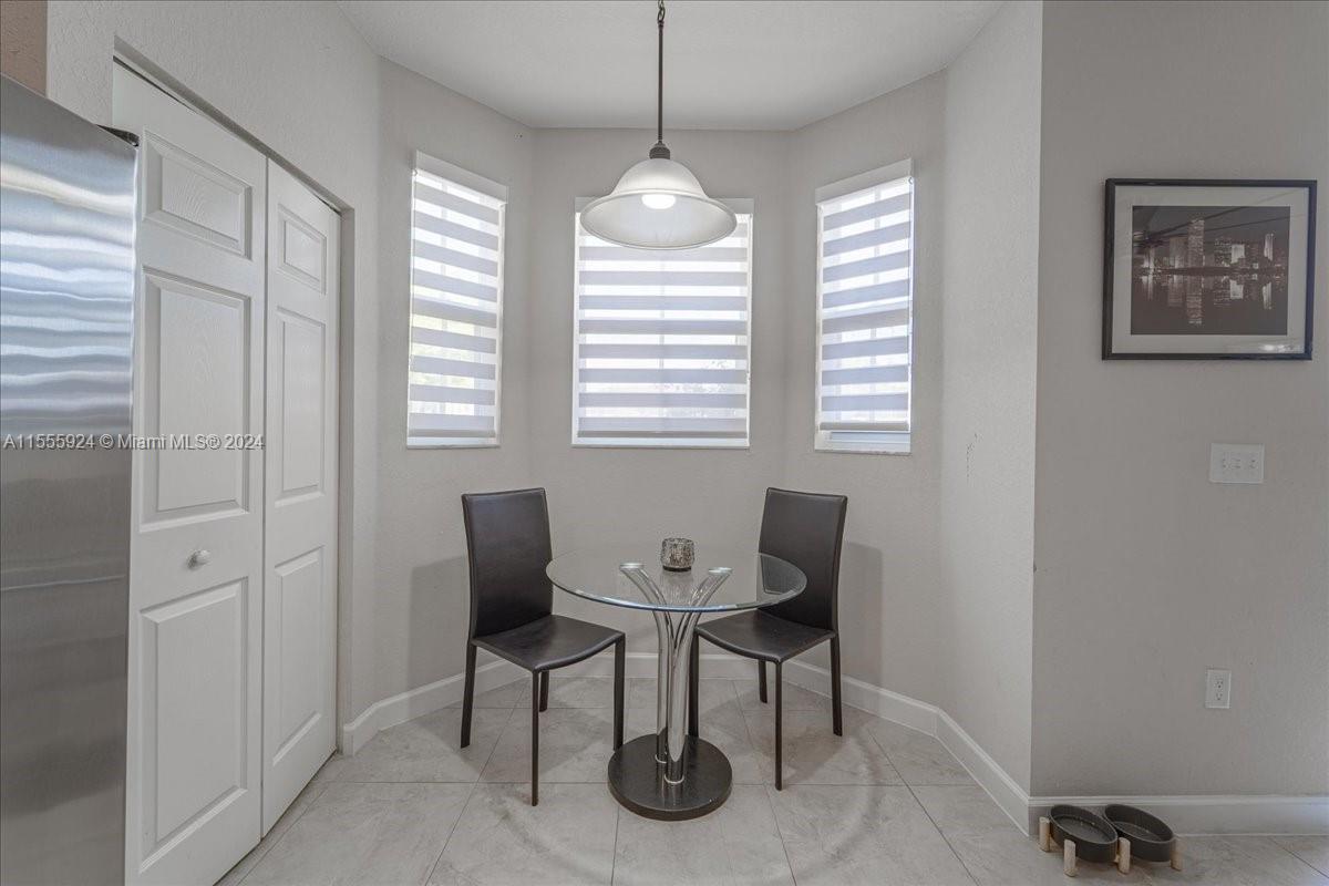 1007 NE 208th St, Miami, Florida 33179, 3 Bedrooms Bedrooms, ,2 BathroomsBathrooms,Residentiallease,For Rent,1007 NE 208th St,A11555924