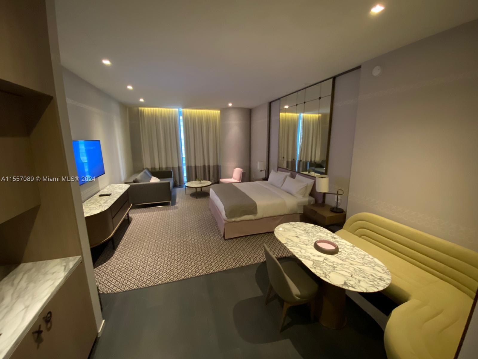 NO CURRENT CONTRACT WITH HOTEL! Unique opportunity to manage your own unit or have it managed by a third party. avg daily rental in hotel website is 417$/night. Best building in Brickell to have a short term vacation property. easy to handle, great returns. high end property.