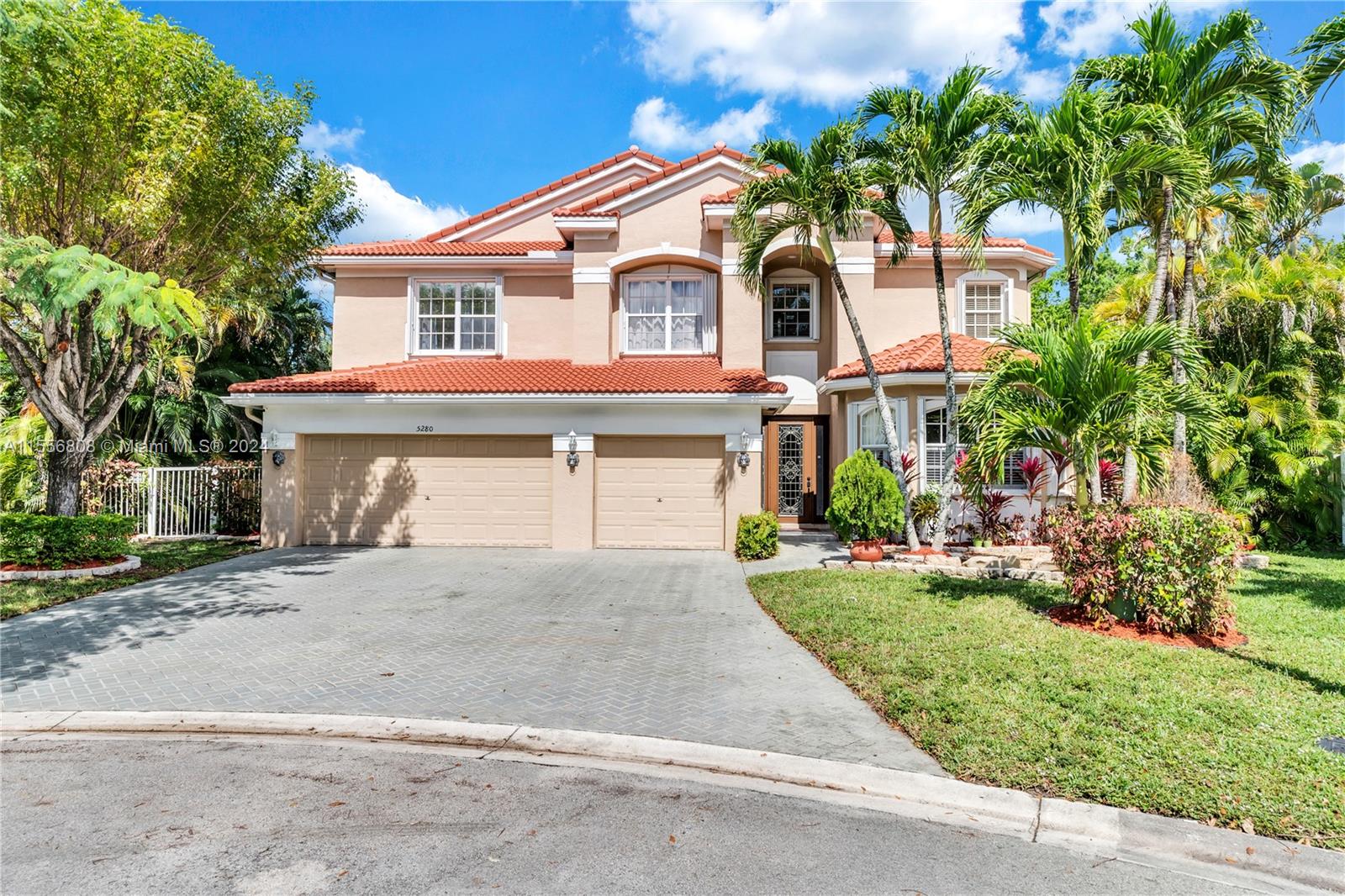 5280 NW 95th Ave, Coral Springs, Florida 33076, 6 Bedrooms Bedrooms, ,3 BathroomsBathrooms,Residential,For Sale,5280 NW 95th Ave,A11556808