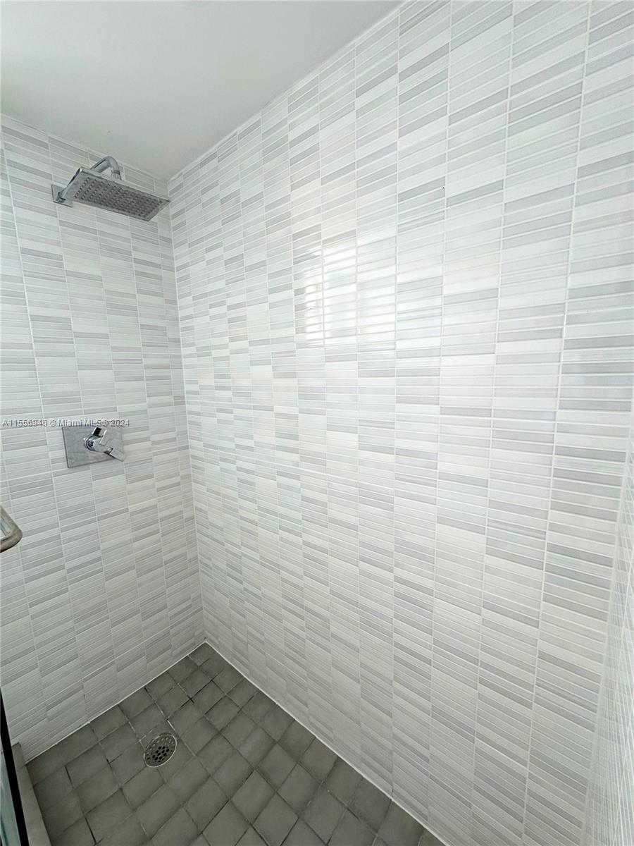 6039 Collins Ave 701, Miami Beach, Florida 33140, 2 Bedrooms Bedrooms, ,2 BathroomsBathrooms,Residential,For Sale,6039 Collins Ave 701,A11556946