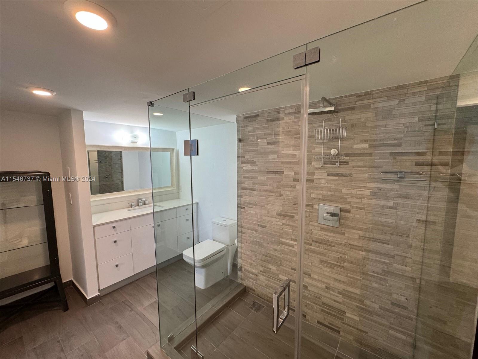 3901 S Ocean Dr 15M, Hollywood, Florida 33019, 1 Bedroom Bedrooms, ,1 BathroomBathrooms,Residential,For Sale,3901 S Ocean Dr 15M,A11546737