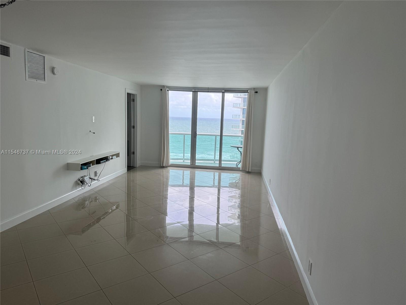 3901 S Ocean Dr 15M, Hollywood, Florida 33019, 1 Bedroom Bedrooms, ,1 BathroomBathrooms,Residential,For Sale,3901 S Ocean Dr 15M,A11546737