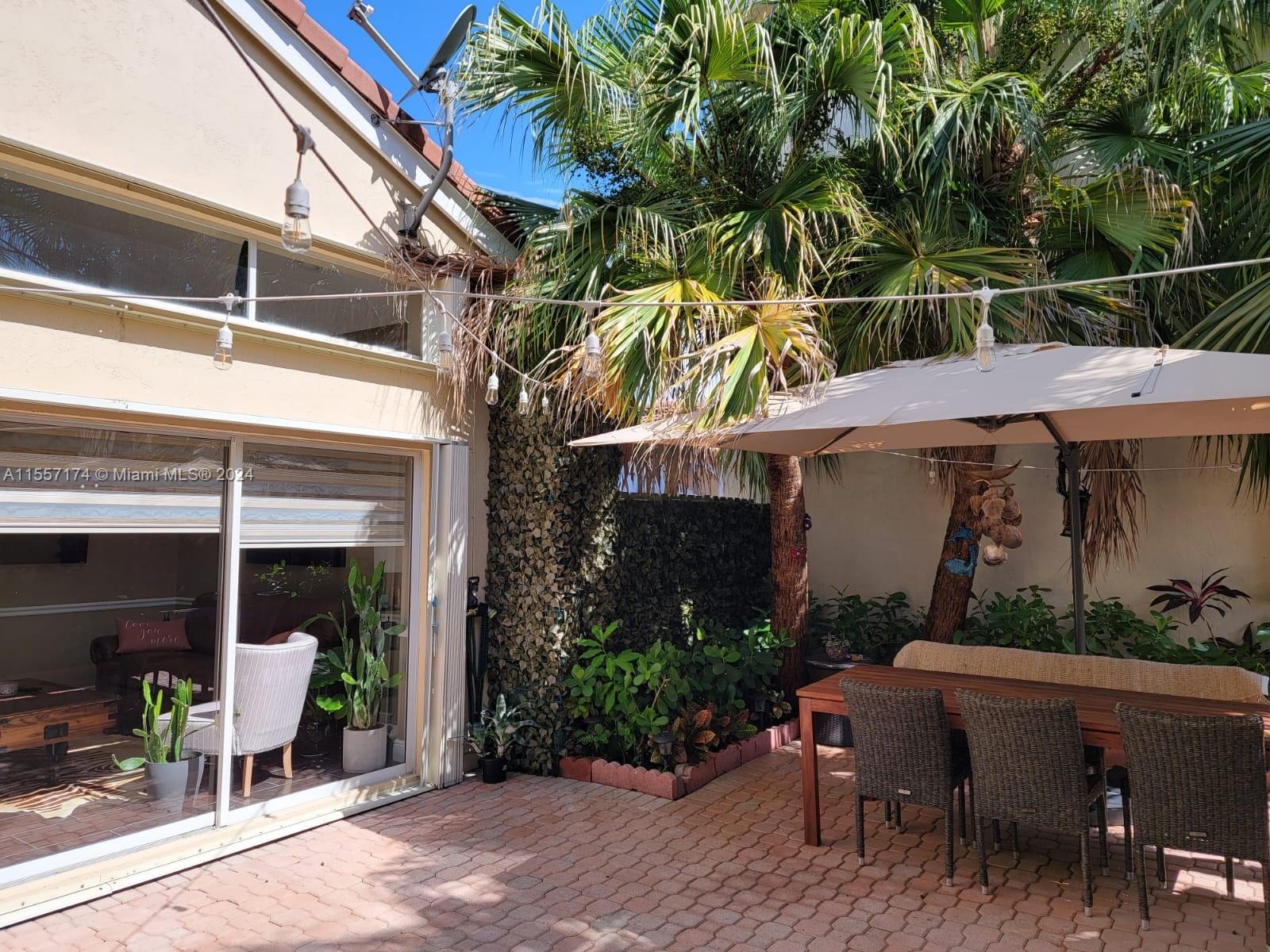 1135 Lidflower St, Hollywood, Florida 33019, 3 Bedrooms Bedrooms, ,2 BathroomsBathrooms,Residential,For Sale,1135 Lidflower St,A11557174