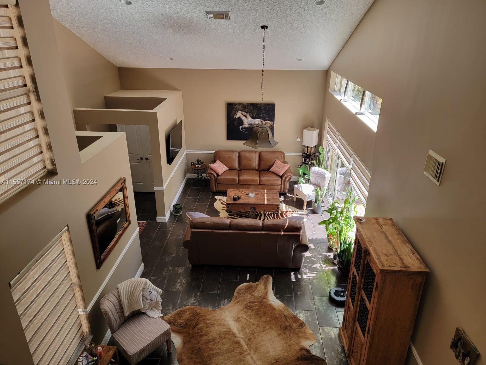 1135 Lidflower St, Hollywood, Florida 33019, 3 Bedrooms Bedrooms, ,2 BathroomsBathrooms,Residential,For Sale,1135 Lidflower St,A11557174