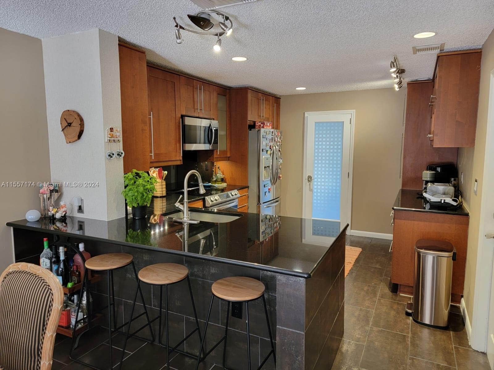 1135 Lidflower St, Hollywood, Florida 33019, 3 Bedrooms Bedrooms, ,2 BathroomsBathrooms,Residential,For Sale,1135 Lidflower St,A11557174