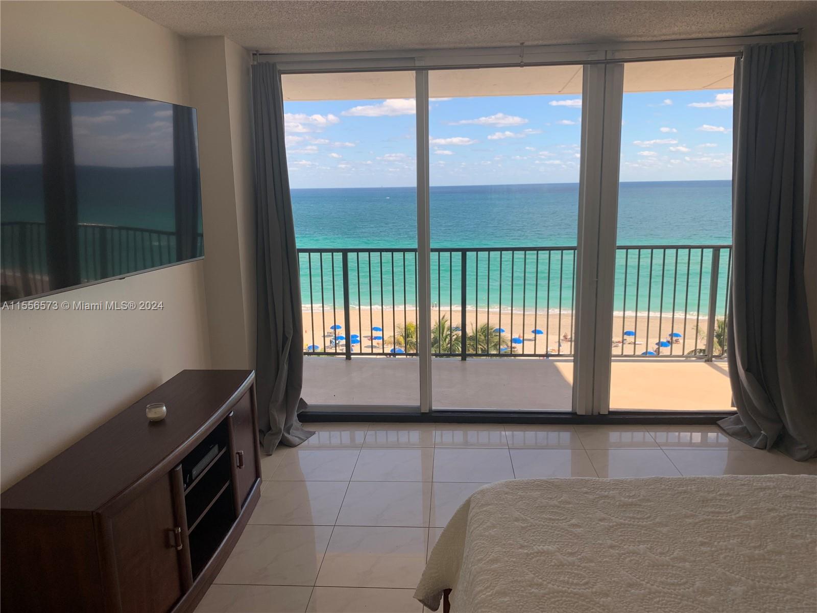 Hollywood, Florida 33019, 2 Bedrooms Bedrooms, ,2 BathroomsBathrooms,Residential,For Sale,A11556573