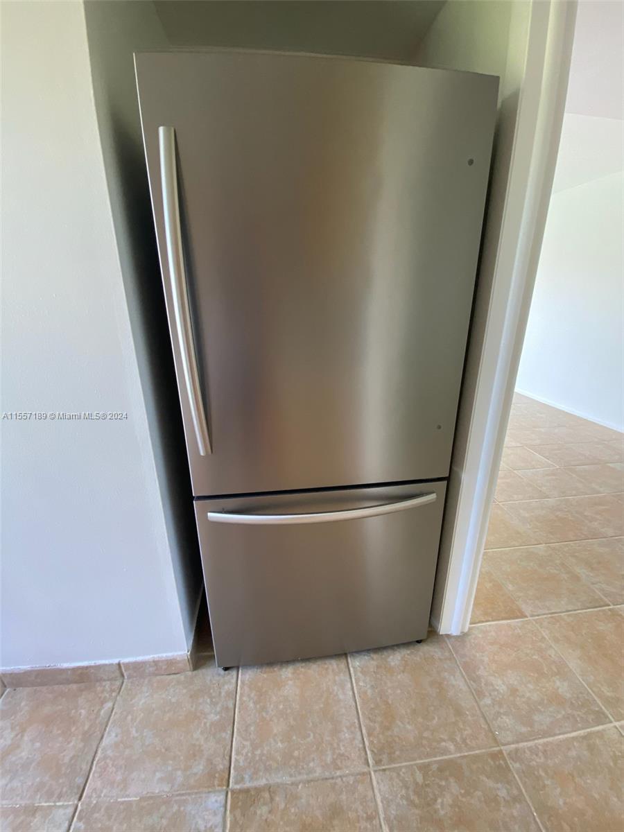 4170 Inverrary Dr 302, Lauderhill, Florida 33319, 2 Bedrooms Bedrooms, ,2 BathroomsBathrooms,Residential,For Sale,4170 Inverrary Dr 302,A11557189