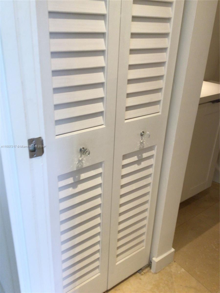 3301 N Country Club Dr 410, Aventura, Florida 33180, 1 Bedroom Bedrooms, ,1 BathroomBathrooms,Residential,For Sale,3301 N Country Club Dr 410,A11557217