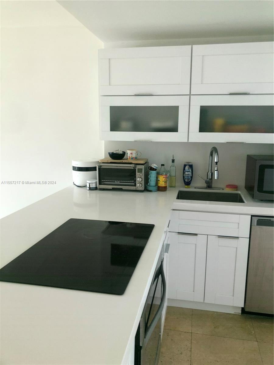 3301 N Country Club Dr 410, Aventura, Florida 33180, 1 Bedroom Bedrooms, ,1 BathroomBathrooms,Residential,For Sale,3301 N Country Club Dr 410,A11557217