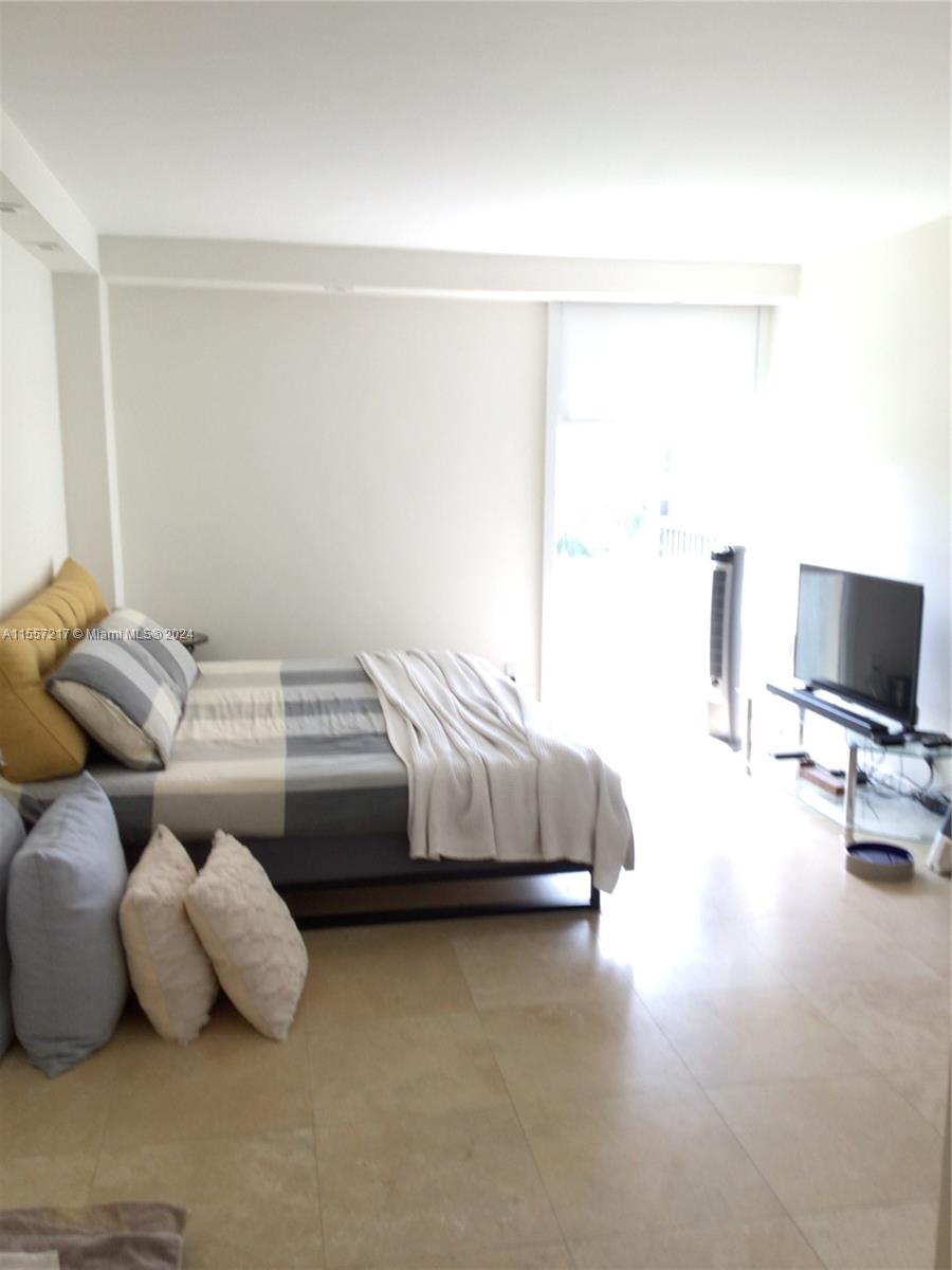 3301 N Country Club Dr 410, Aventura, Florida 33180, 1 Bedroom Bedrooms, ,1 BathroomBathrooms,Residential,For Sale,3301 N Country Club Dr 410,A11557217