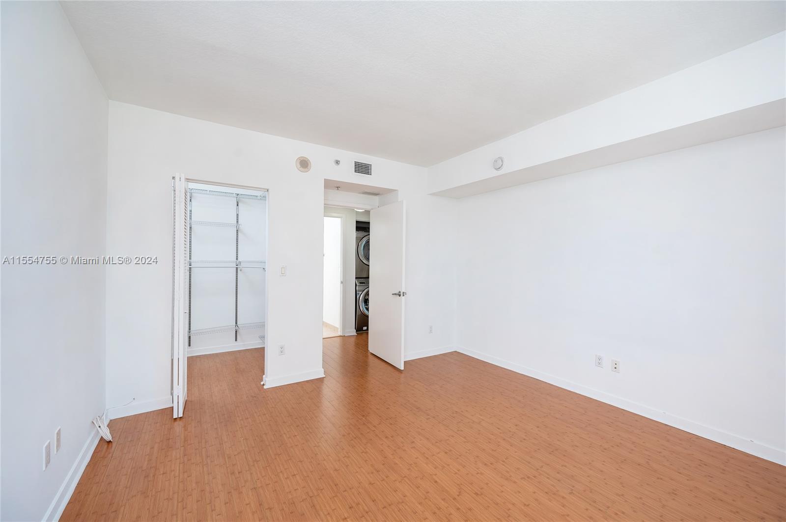 335 S Biscayne Blvd 1204, Miami, Florida 33131, 1 Bedroom Bedrooms, ,1 BathroomBathrooms,Residential,For Sale,335 S Biscayne Blvd 1204,A11554755