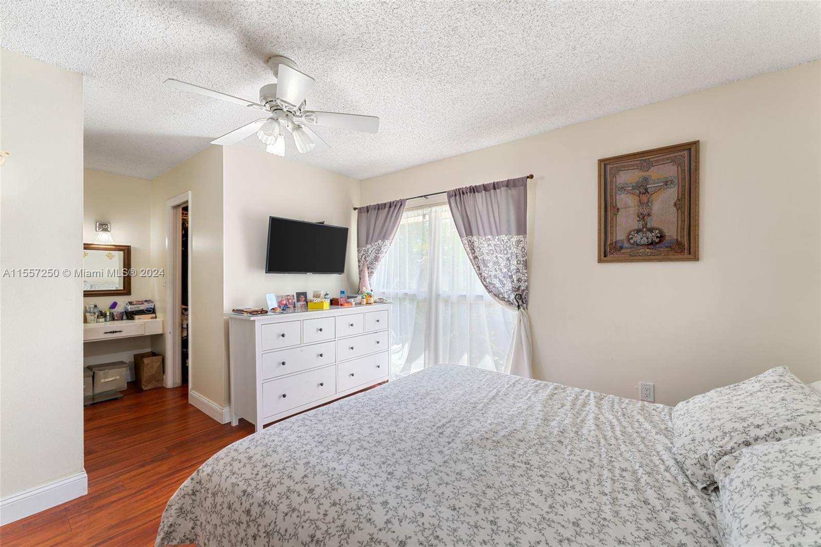 3320 Simms St 11F, Hollywood, Florida 33021, 3 Bedrooms Bedrooms, ,2 BathroomsBathrooms,Residential,For Sale,3320 Simms St 11F,A11557250