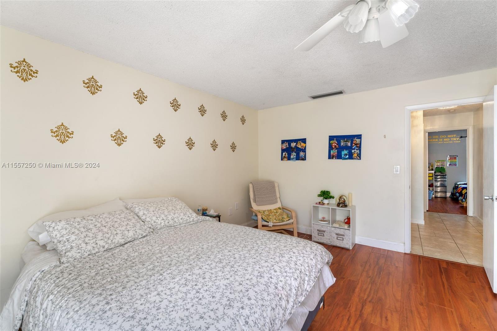 3320 Simms St 11F, Hollywood, Florida 33021, 3 Bedrooms Bedrooms, ,2 BathroomsBathrooms,Residential,For Sale,3320 Simms St 11F,A11557250