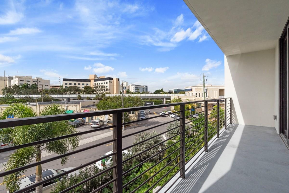 7435 SW 61 Ave 201, South Miami, Florida 33143, 2 Bedrooms Bedrooms, ,2 BathroomsBathrooms,Residentiallease,For Rent,7435 SW 61 Ave 201,A11557292
