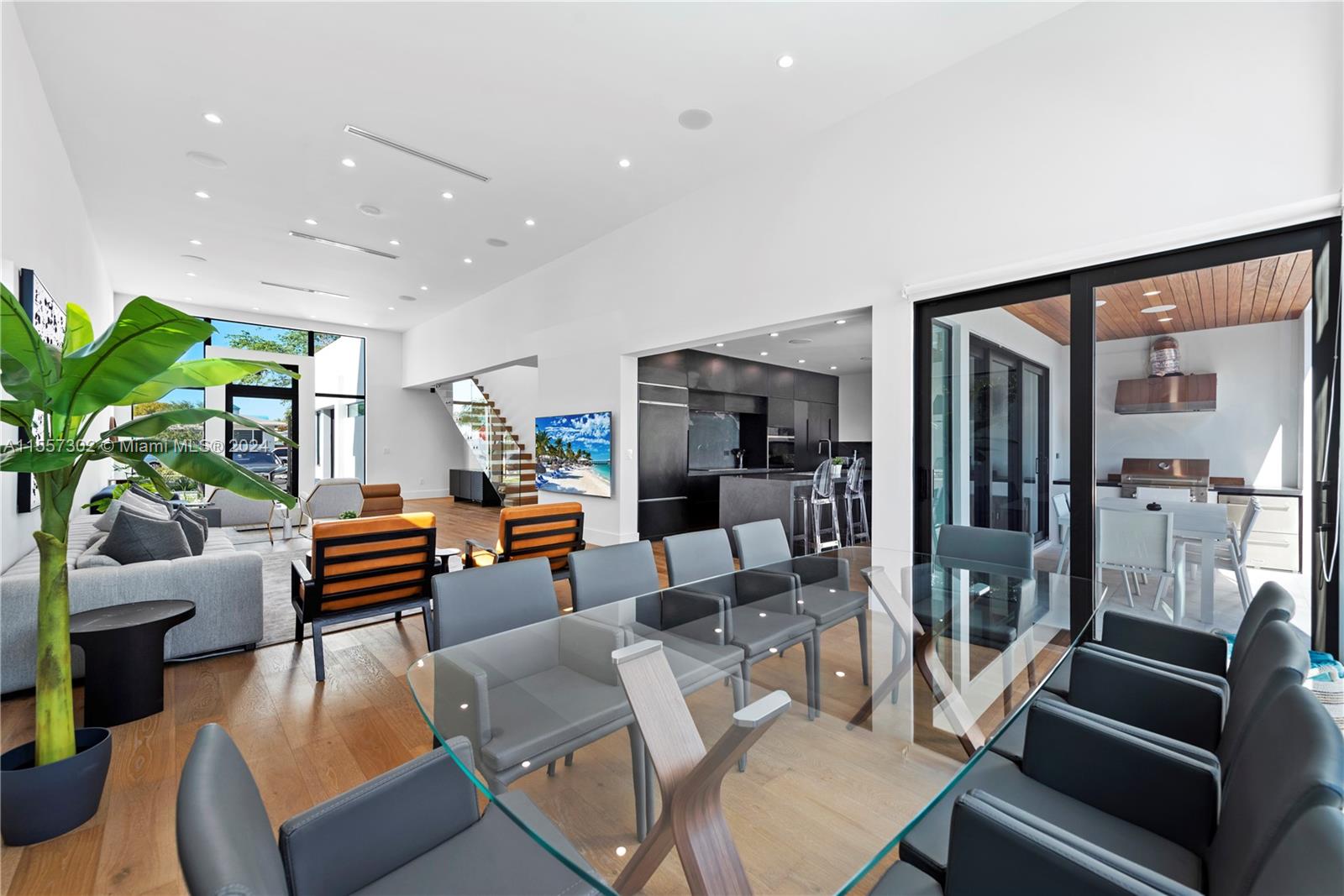 102 NE 50th St, Miami, Florida 33137, 6 Bedrooms Bedrooms, ,4 BathroomsBathrooms,Residential,For Sale,102 NE 50th St,A11557302