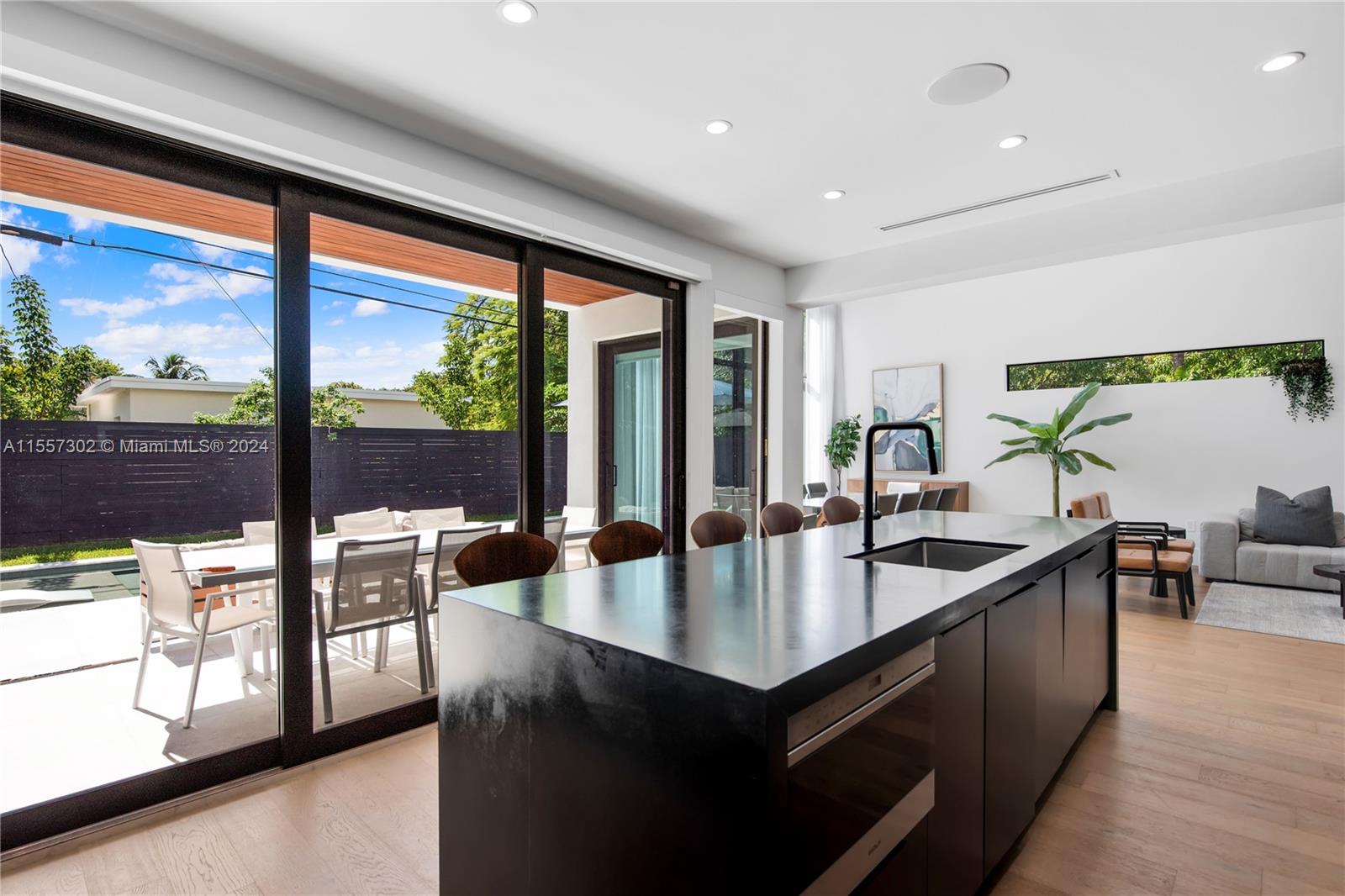 102 NE 50th St, Miami, Florida 33137, 6 Bedrooms Bedrooms, ,4 BathroomsBathrooms,Residential,For Sale,102 NE 50th St,A11557302