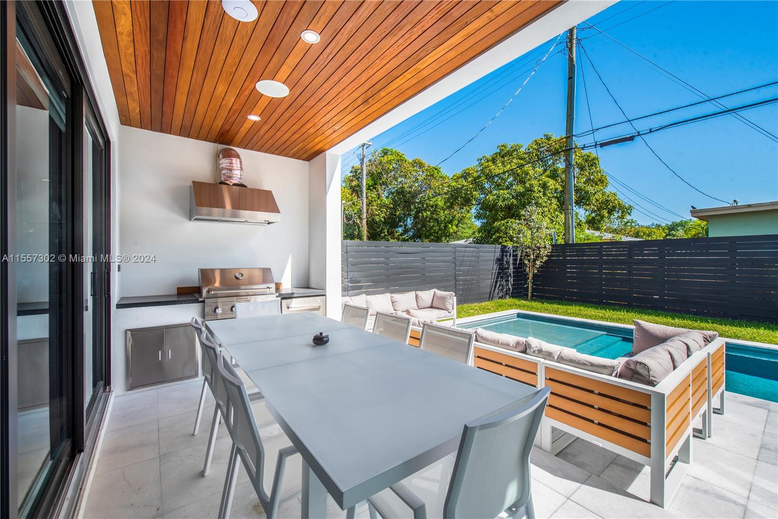 102 NE 50th St, Miami, Florida 33137, 6 Bedrooms Bedrooms, ,4 BathroomsBathrooms,Residential,For Sale,102 NE 50th St,A11557302