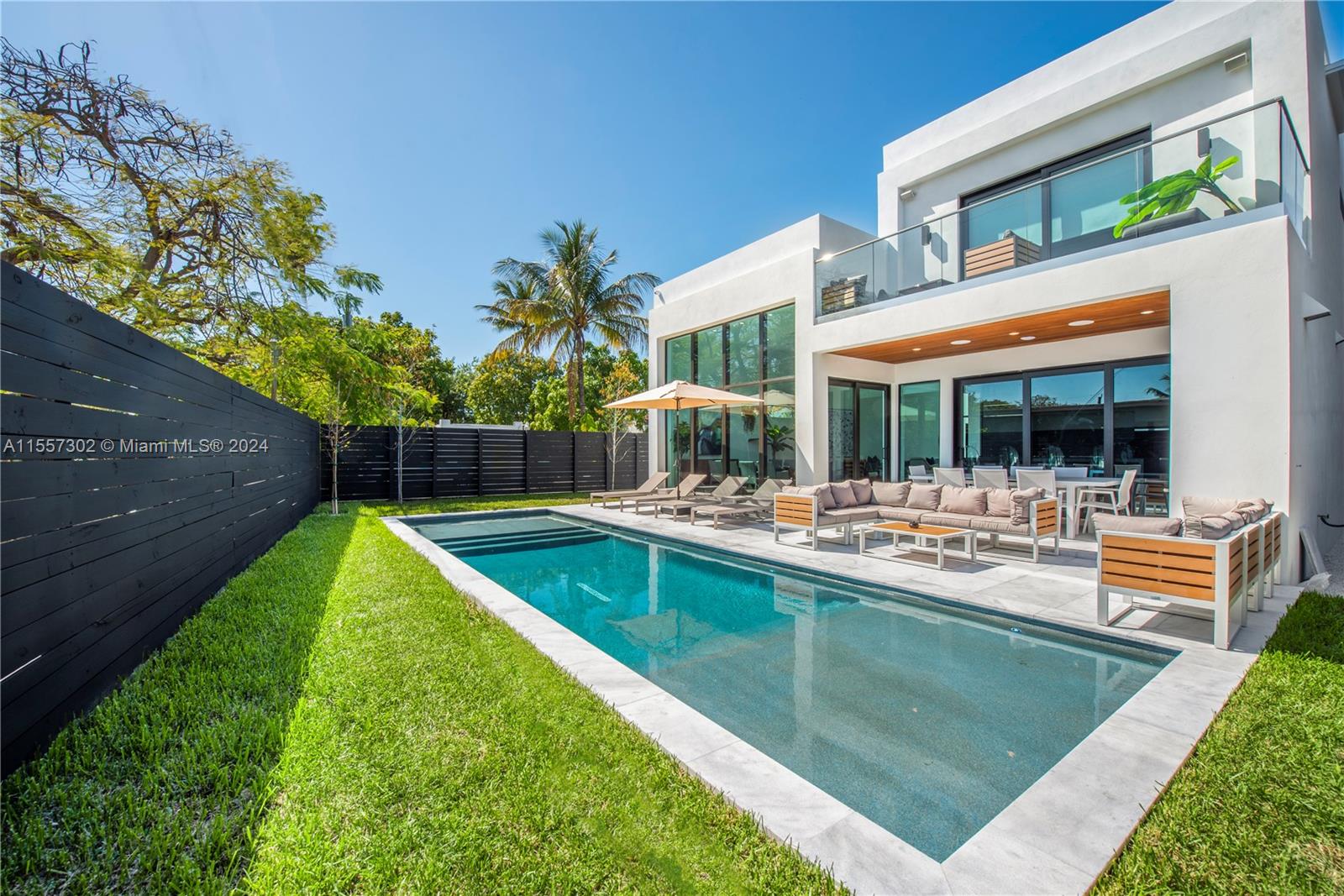 102 NE 50th St, Miami, Florida 33137, 6 Bedrooms Bedrooms, ,4 BathroomsBathrooms,Residential,For Sale,102 NE 50th St,A11557302