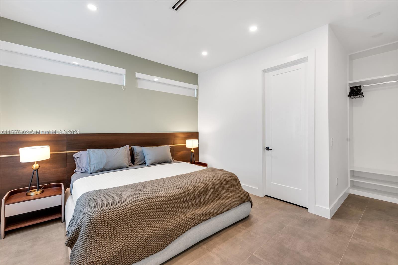 102 NE 50th St, Miami, Florida 33137, 6 Bedrooms Bedrooms, ,4 BathroomsBathrooms,Residential,For Sale,102 NE 50th St,A11557302