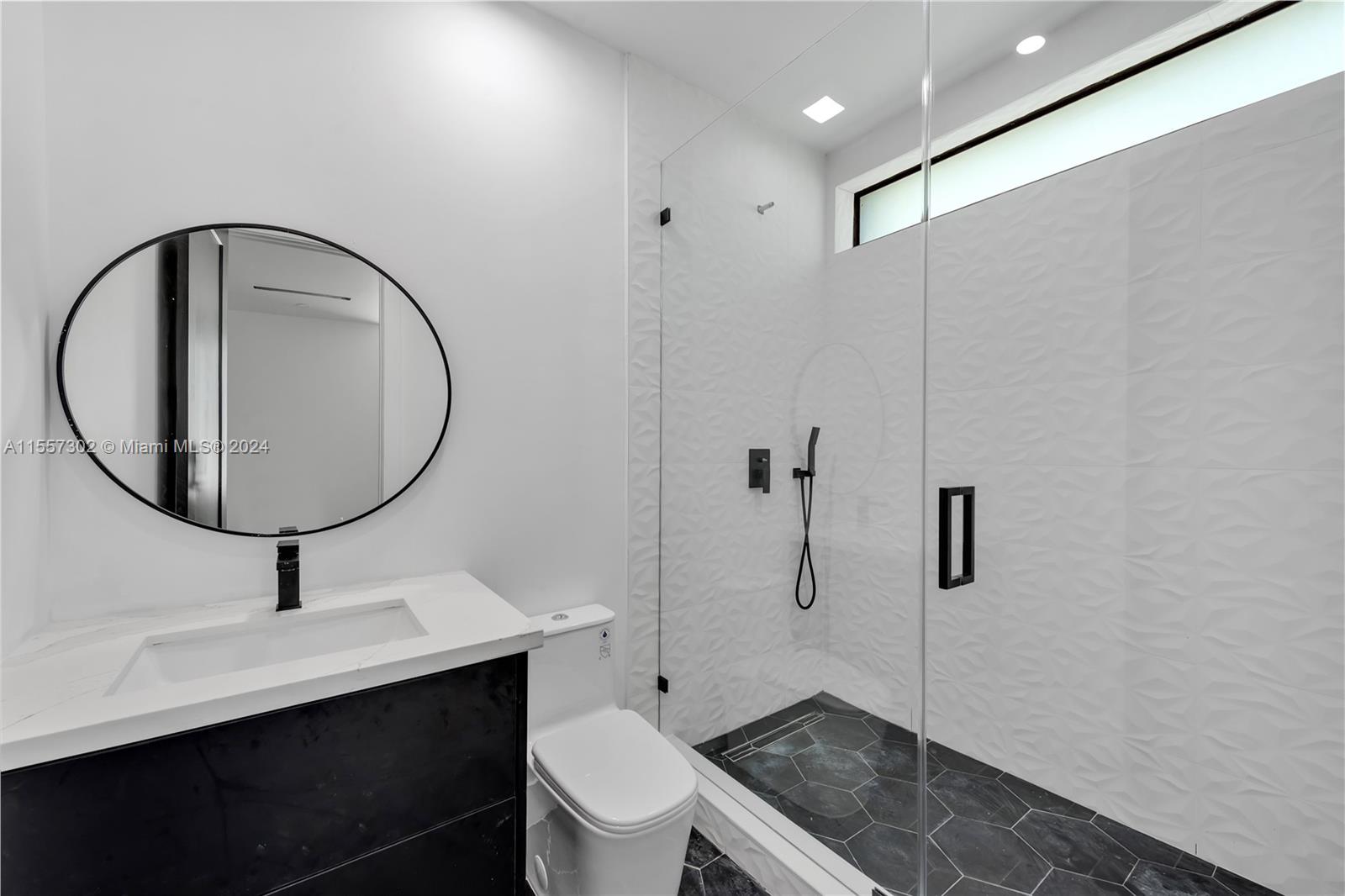 102 NE 50th St, Miami, Florida 33137, 6 Bedrooms Bedrooms, ,4 BathroomsBathrooms,Residential,For Sale,102 NE 50th St,A11557302