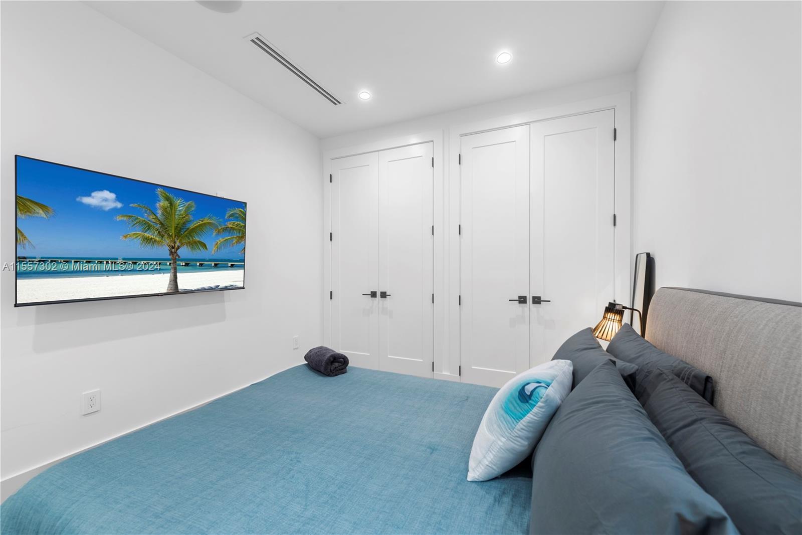 102 NE 50th St, Miami, Florida 33137, 6 Bedrooms Bedrooms, ,4 BathroomsBathrooms,Residential,For Sale,102 NE 50th St,A11557302
