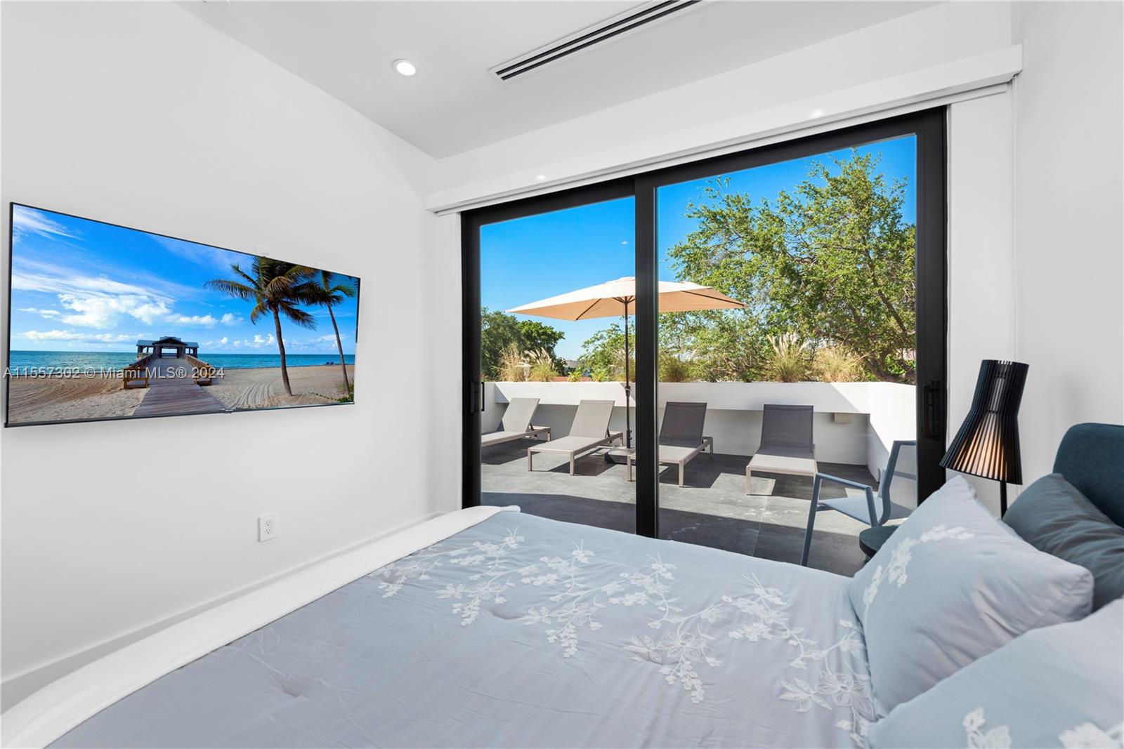 102 NE 50th St, Miami, Florida 33137, 6 Bedrooms Bedrooms, ,4 BathroomsBathrooms,Residential,For Sale,102 NE 50th St,A11557302