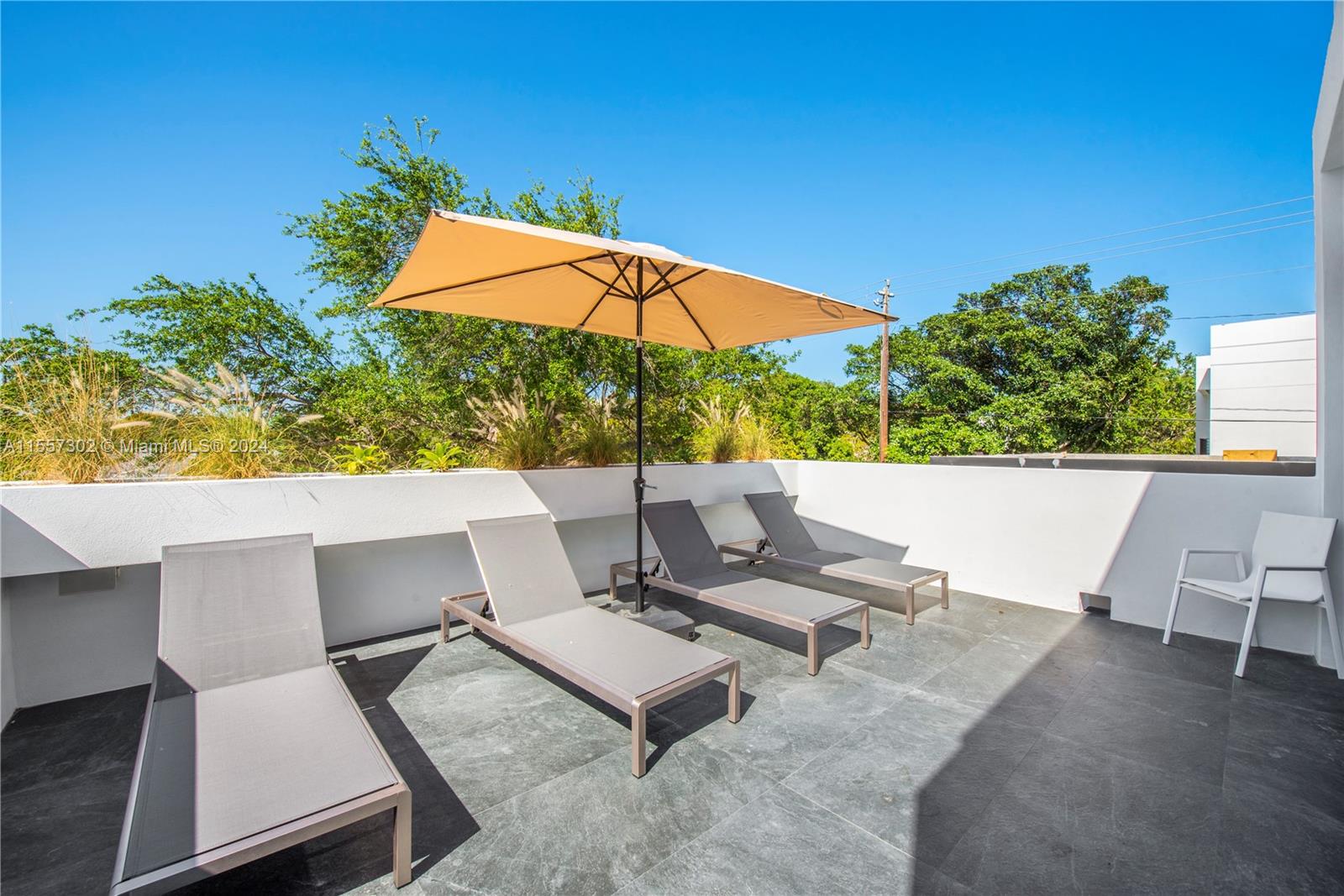 102 NE 50th St, Miami, Florida 33137, 6 Bedrooms Bedrooms, ,4 BathroomsBathrooms,Residential,For Sale,102 NE 50th St,A11557302