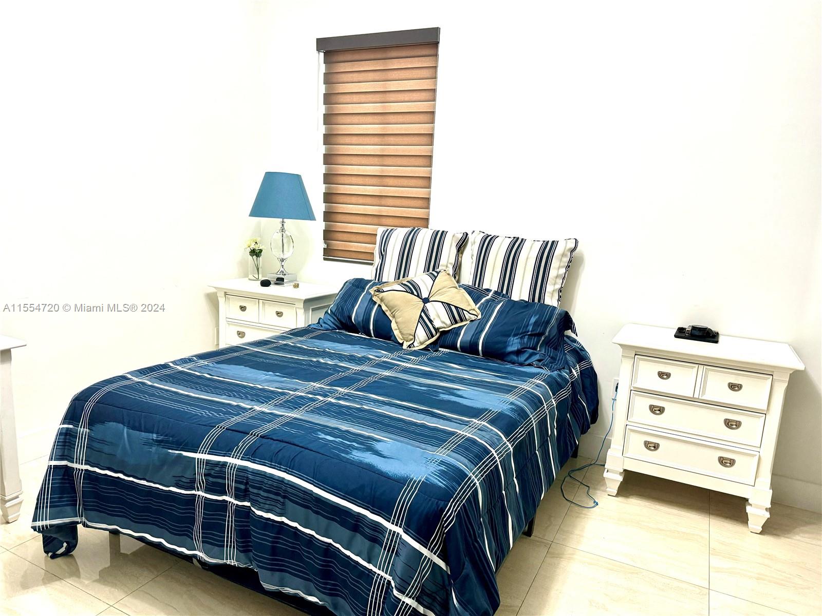 8272 NW 33rd Ter, Doral, Florida 33122, 5 Bedrooms Bedrooms, ,6 BathroomsBathrooms,Residential,For Sale,8272 NW 33rd Ter,A11554720