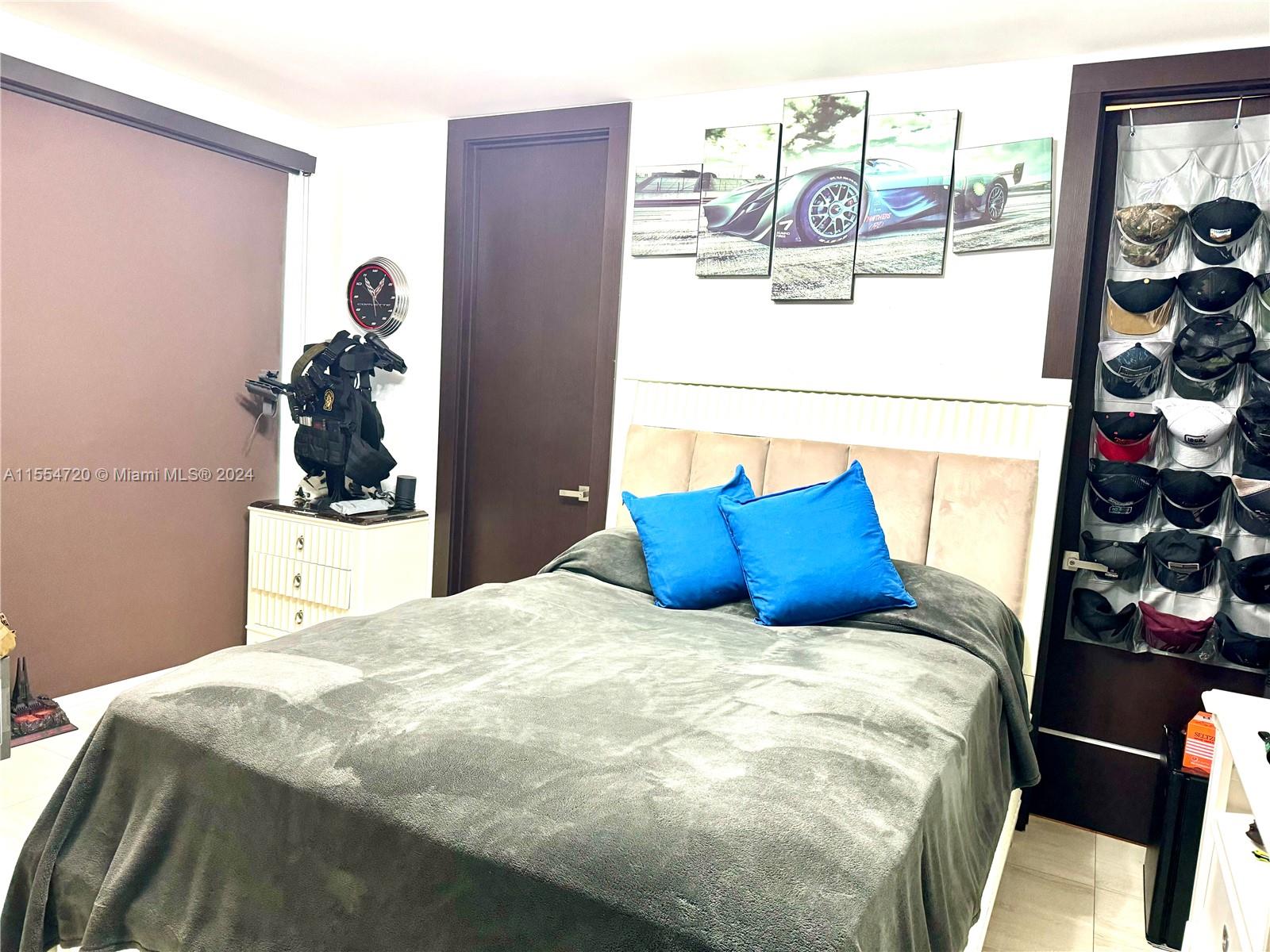 8272 NW 33rd Ter, Doral, Florida 33122, 5 Bedrooms Bedrooms, ,6 BathroomsBathrooms,Residential,For Sale,8272 NW 33rd Ter,A11554720
