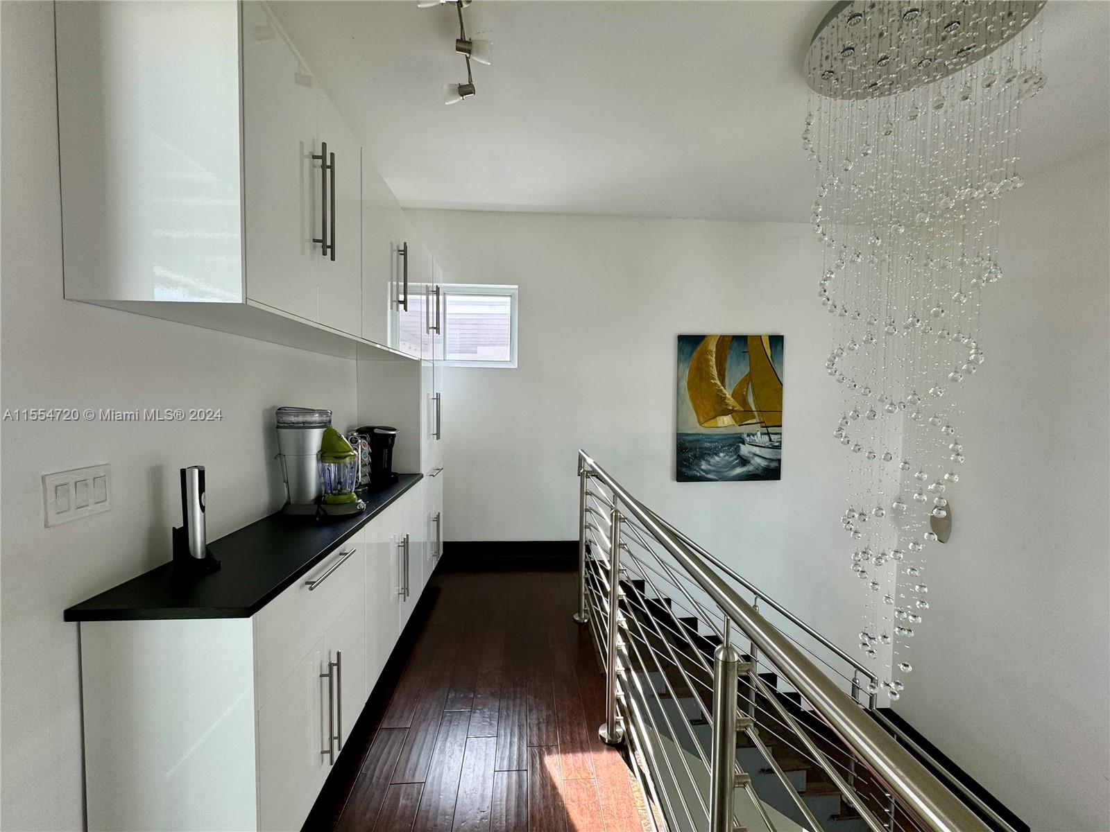 8272 NW 33rd Ter, Doral, Florida 33122, 5 Bedrooms Bedrooms, ,6 BathroomsBathrooms,Residential,For Sale,8272 NW 33rd Ter,A11554720
