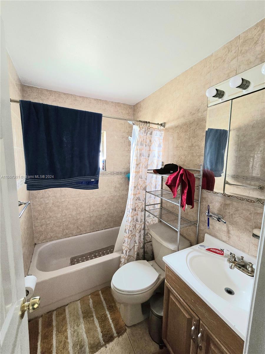 1939 SW 5th St 4, Miami, Florida 33135, 3 Bedrooms Bedrooms, ,2 BathroomsBathrooms,Residential,For Sale,1939 SW 5th St 4,A11557301