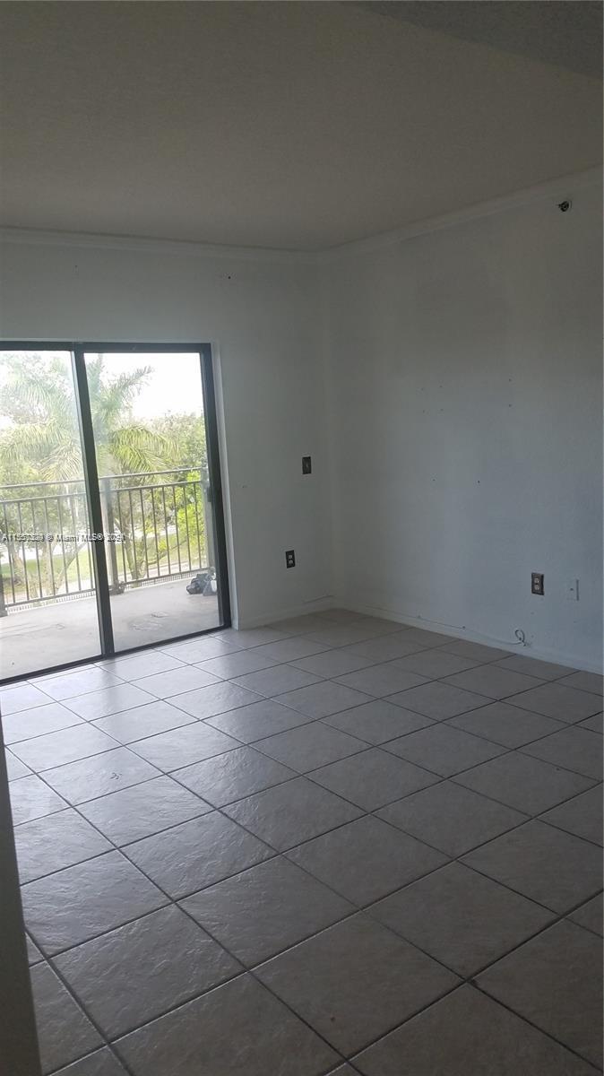 9300 Fontainebleau Blvd E406, Miami, Florida 33172, 3 Bedrooms Bedrooms, ,2 BathroomsBathrooms,Residentiallease,For Rent,9300 Fontainebleau Blvd E406,A11557320