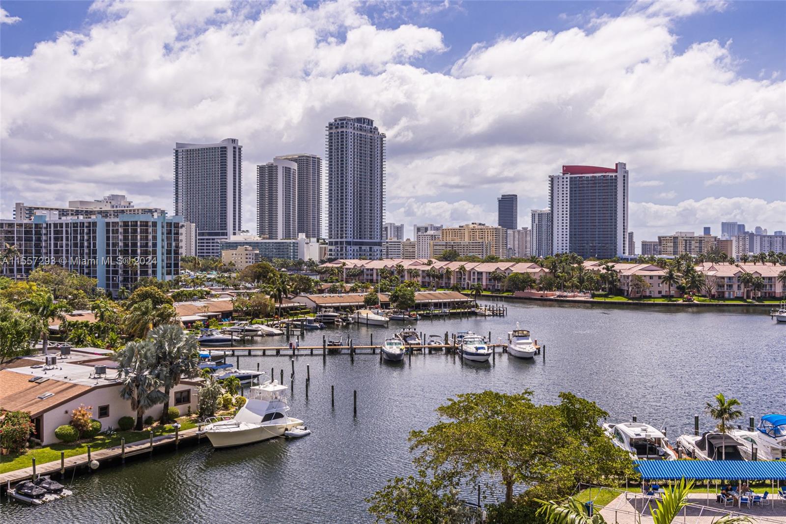 2500 Parkview Dr 701, Hallandale Beach, Florida 33009, 2 Bedrooms Bedrooms, ,2 BathroomsBathrooms,Residential,For Sale,2500 Parkview Dr 701,A11557293